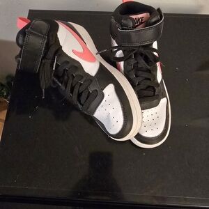 Nike Black and White Sneakers with Pink Swoosh